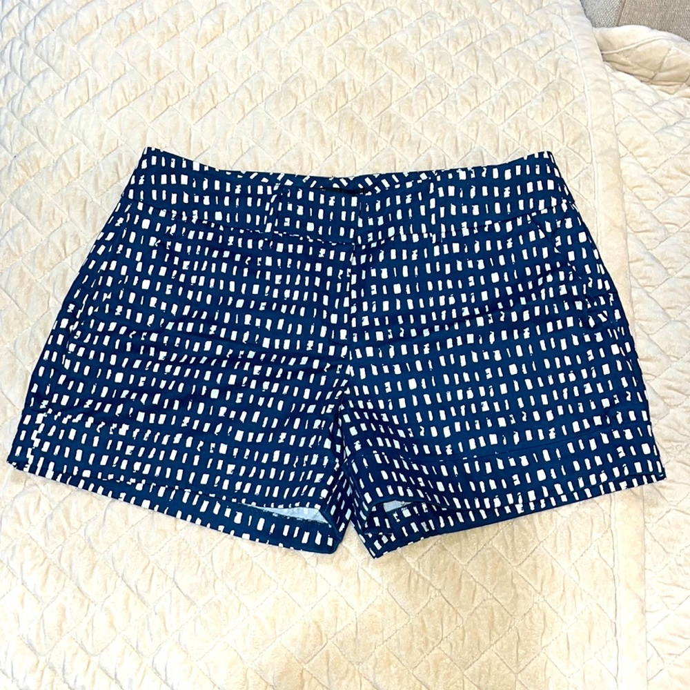 NY&Co- Shorts